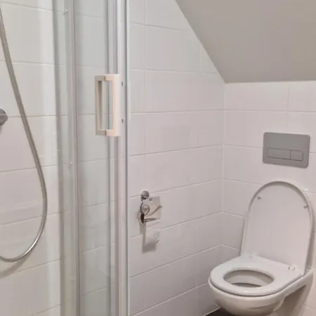 Jedla 게스트하우스 *