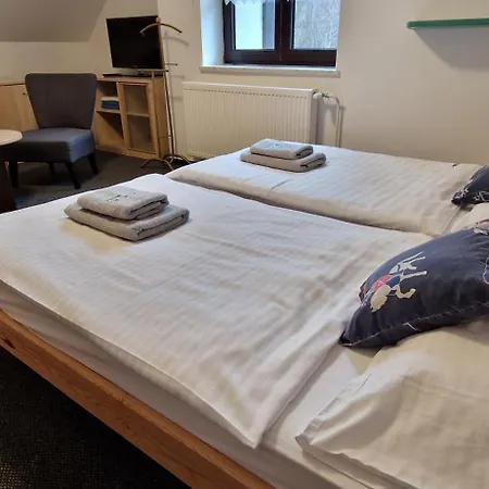 Jedla 게스트하우스 *