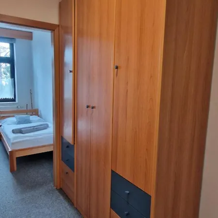 Jedla 게스트하우스 *